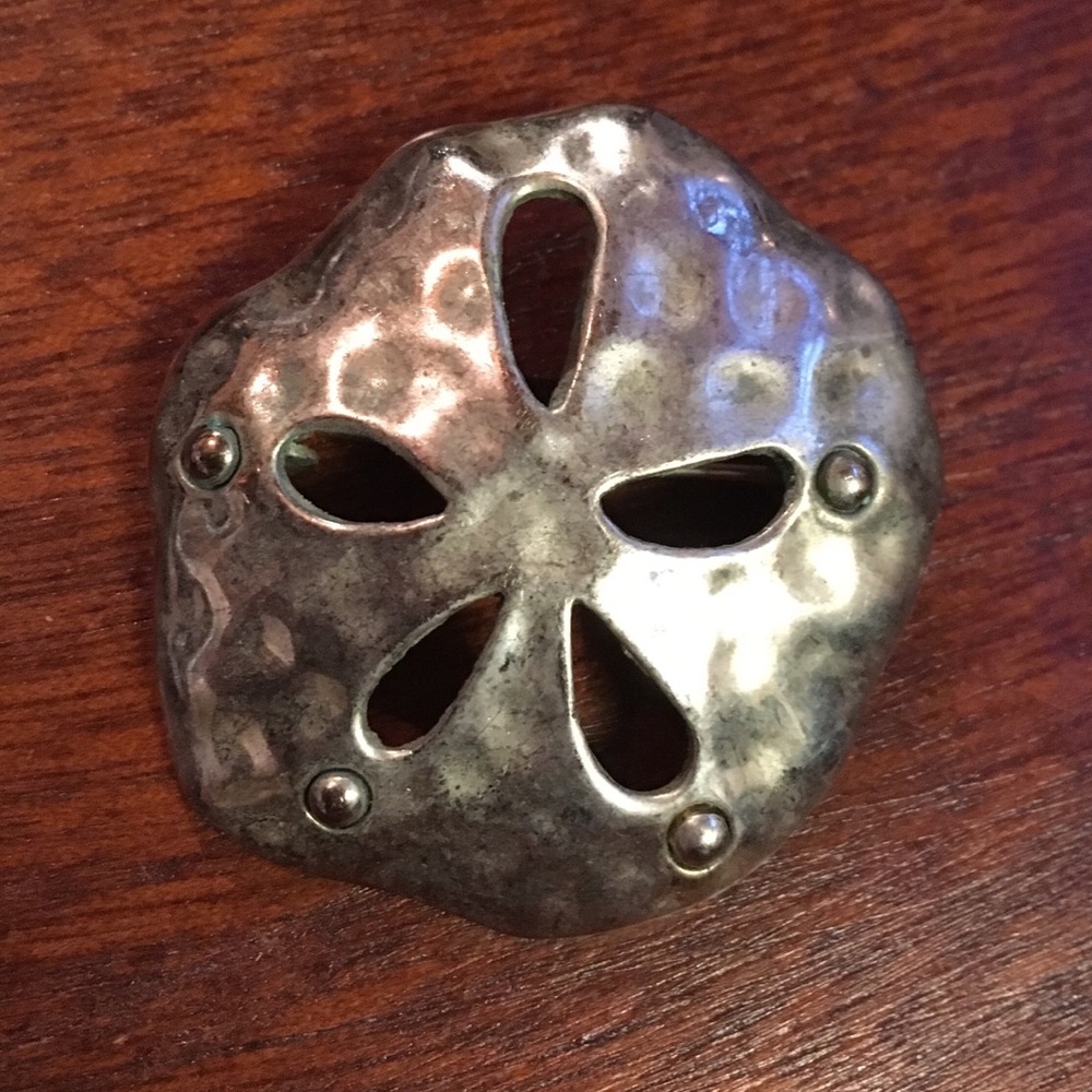 Vtg Sand Dollar brooch pin pendant